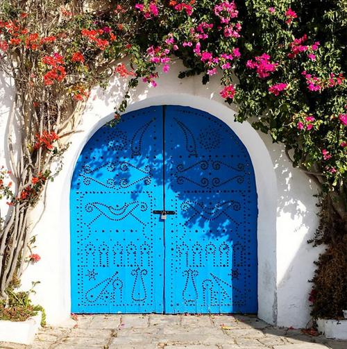 Chọn cánh cửa thích nhất để biết tương lai của bạn ngập tràn hạnh phúc hay mạo hiểm-2