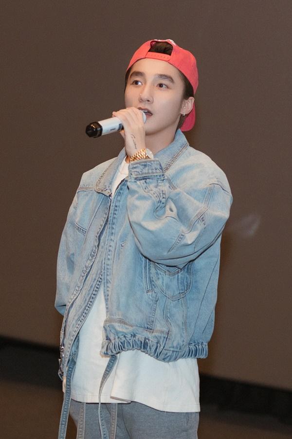 Đánh úp fan Sky chỉ mấy phút, Sơn Tùng M-TP vẫn thỏa mãn mọi cảm xúc-3