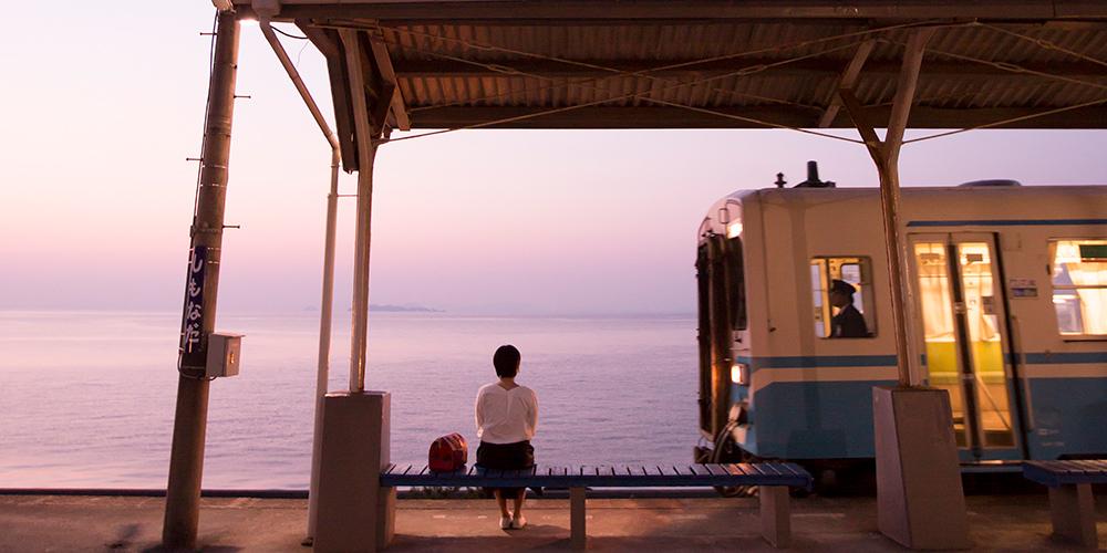 Chiêm ngưỡng vẻ đẹp mê mẩn của ga tàu hỏa cô độc ở Nhật Bản-8