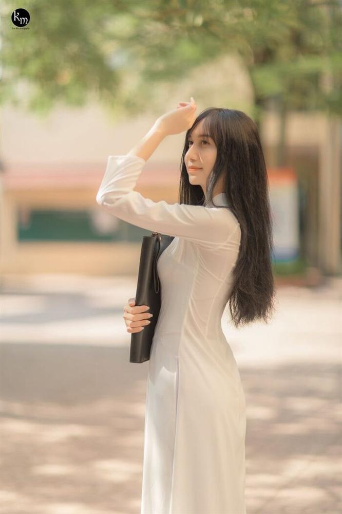 Clip: Lynk Lee lần đầu hát sau khi chuyển giới, nữ tính hết nấc với chiếc váy tím lịm tìm sim-4