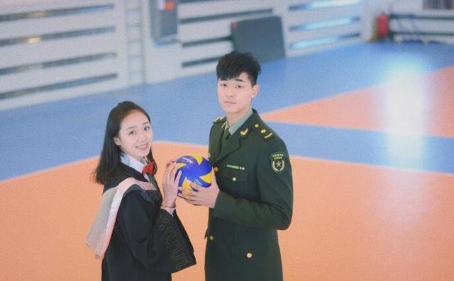 Hoa khôi bóng chuyền cao 1,88 m và tình yêu đẹp với bạn trai 2,01 m-6