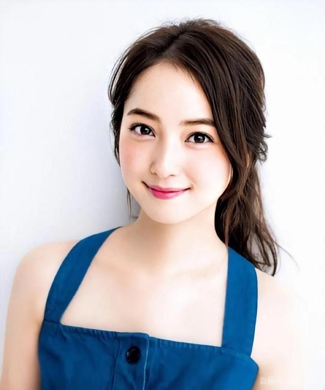 Đệ nhất mỹ nhân Nhật Bản xin lỗi vì bê bối ngoại tình của chồng-1