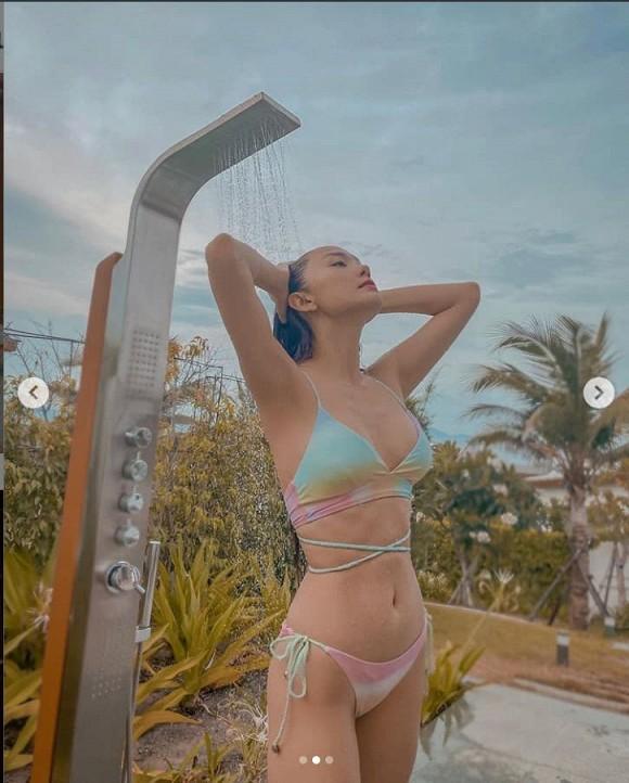 Diện bikini hai mảnh nhỏ xíu, Minh Hằng khiến fan mê mẩn-1