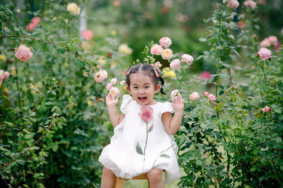 Con gái sinh non 1,9kg của Khánh Thi lớn phổng phao, xinh xắn ngỡ ngàng-4