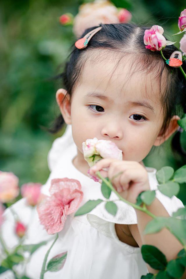 Con gái sinh non 1,9kg của Khánh Thi lớn phổng phao, xinh xắn ngỡ ngàng-6