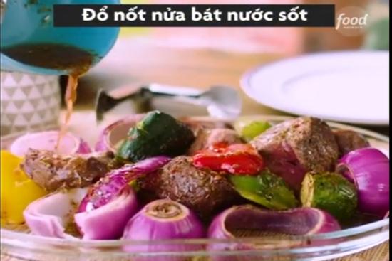 Học làm thịt xiên nướng cỡ lớn ăn là nghiền