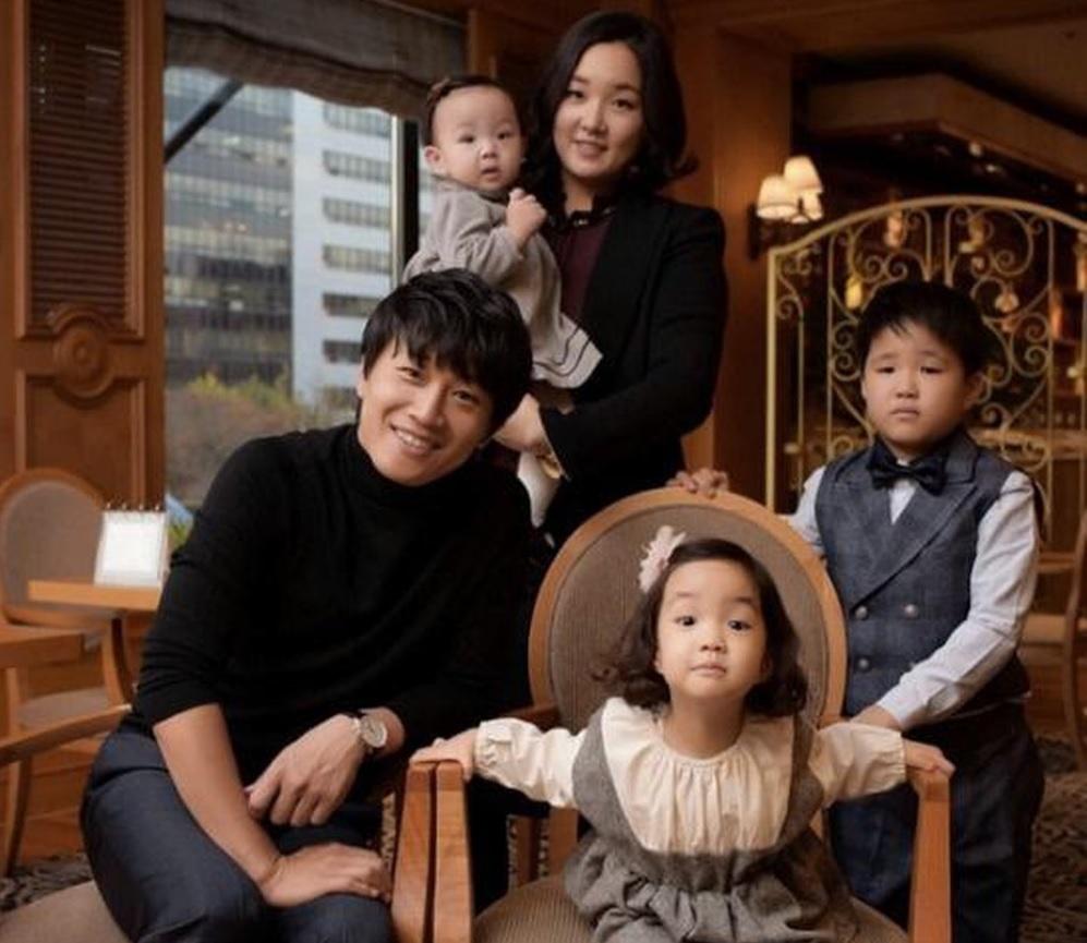 Tài tử sụp đổ hình tượng mẫu mực vì bê bối cá độ-2