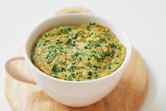 Dùng lò vi sóng làm món trứng hấp chỉ trong 10 phút cho bữa sáng ngon miệng