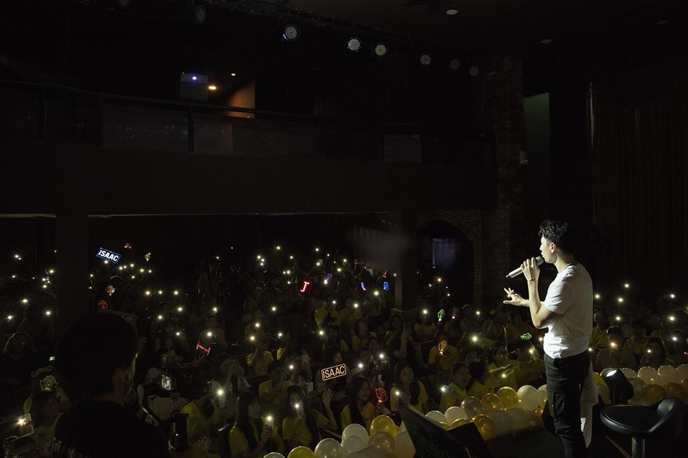 Em gái Isaac: Không tìm được người đàn ông hoàn hảo như anh trai-12