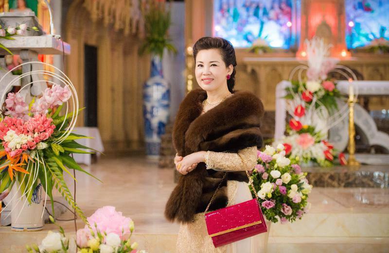 Nhan sắc trẻ đẹp nữ chủ nhân lâu đài 7 tầng nổi tiếng Nam Định-6