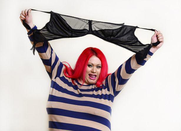 Người phụ nữ 7 năm trước suýt đè bẹp bạn trai do bộ ngực quá khủng giờ ra sao?-3