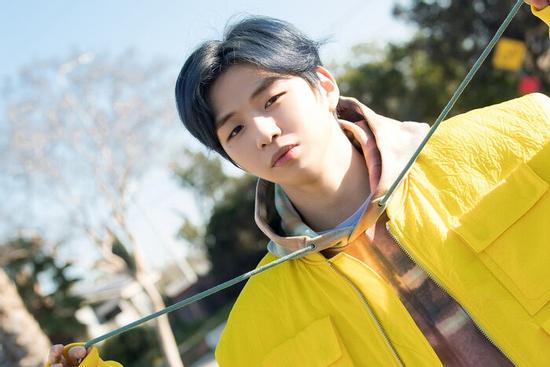 Từng bị chê không thể hát, Kang Daniel 'chơi lớn' hát luôn nhạc phim 'Backstreet Rookie'