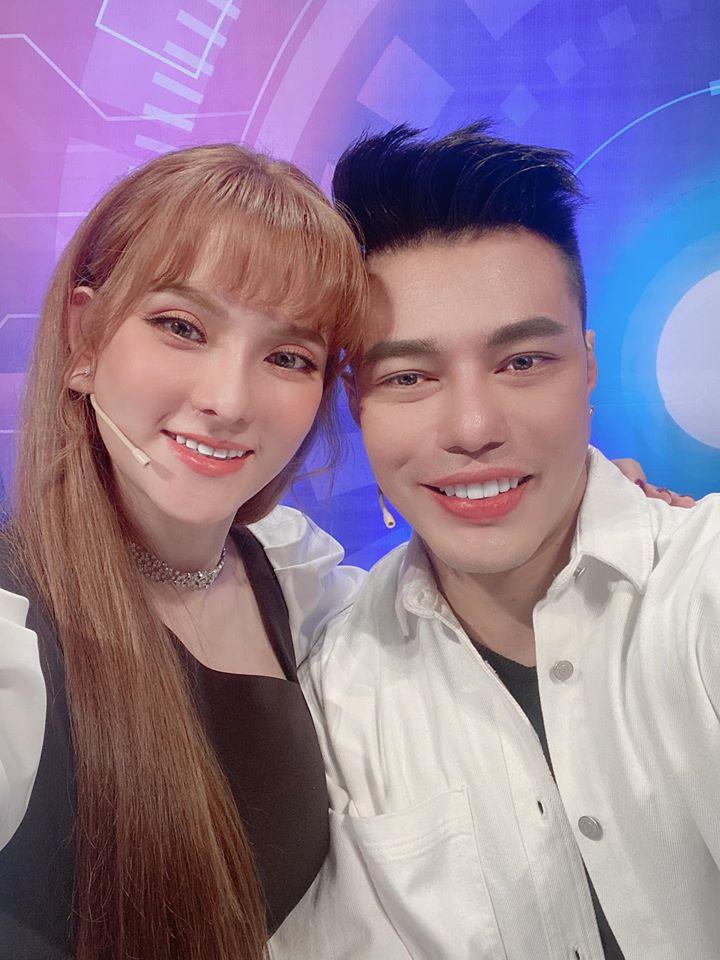 Thu Thủy ôm bụng bầu 6 tháng quẩy sung hơn cả dân Tik tok chuyên nghiệp-4