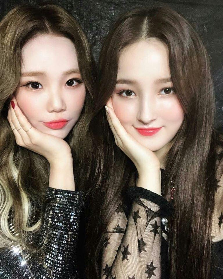 MOMOLAND JooE và Nancy: Đây là hai thành viên có độ nổi tiếng cao nhất của MOMOLAND. Nếu Nancy là cái tên thu hút fan nước ngoài thì Jooe lại rất nổi tiếng tại thị trường Hàn Quốc.