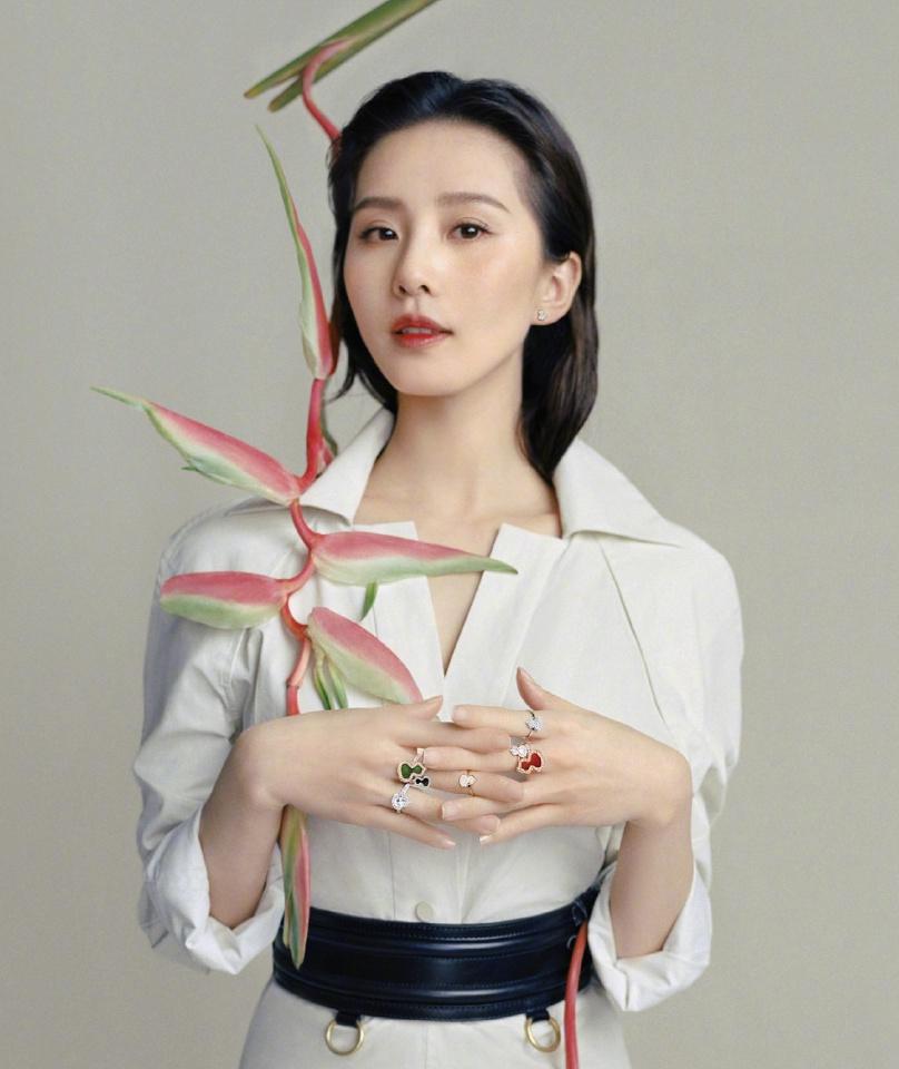 Triệu Lệ Dĩnh, Angela Baby và những bà mẹ bỉm sữa hot nhất màn ảnh Hoa ngữ-9