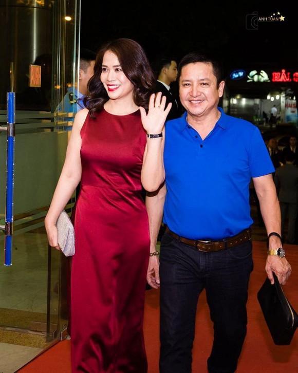 Bạn gái doanh nhân của NSND Chí Trung nóng bỏng khi diện bikini hai mảnh-12