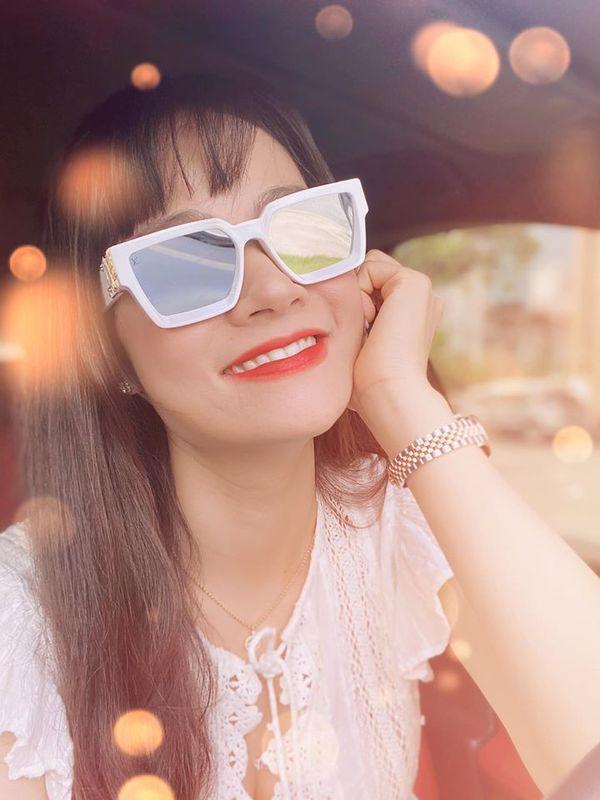 Quyết định cắt tóc mái mưa, đây có lẽ là nữ BTV giỏi giấu tuổi nhất nhà đài VTV-1