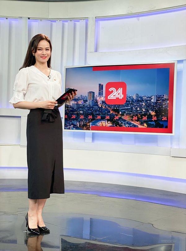 Quyết định cắt tóc mái mưa, đây có lẽ là nữ BTV giỏi giấu tuổi nhất nhà đài VTV-4