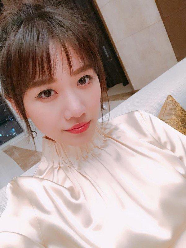 Quyết định cắt tóc mái mưa, đây có lẽ là nữ BTV giỏi giấu tuổi nhất nhà đài VTV-7