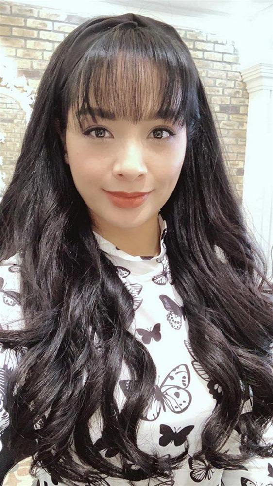 Quyết định cắt tóc mái mưa, đây có lẽ là nữ BTV giỏi giấu tuổi nhất nhà đài VTV-9