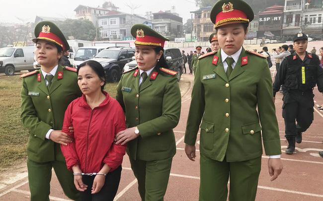 Vụ nữ sinh giao gà bị sát hại ở Điện Biên: Bùi Kim Thu xuất hiện tóc bạc trắng-3