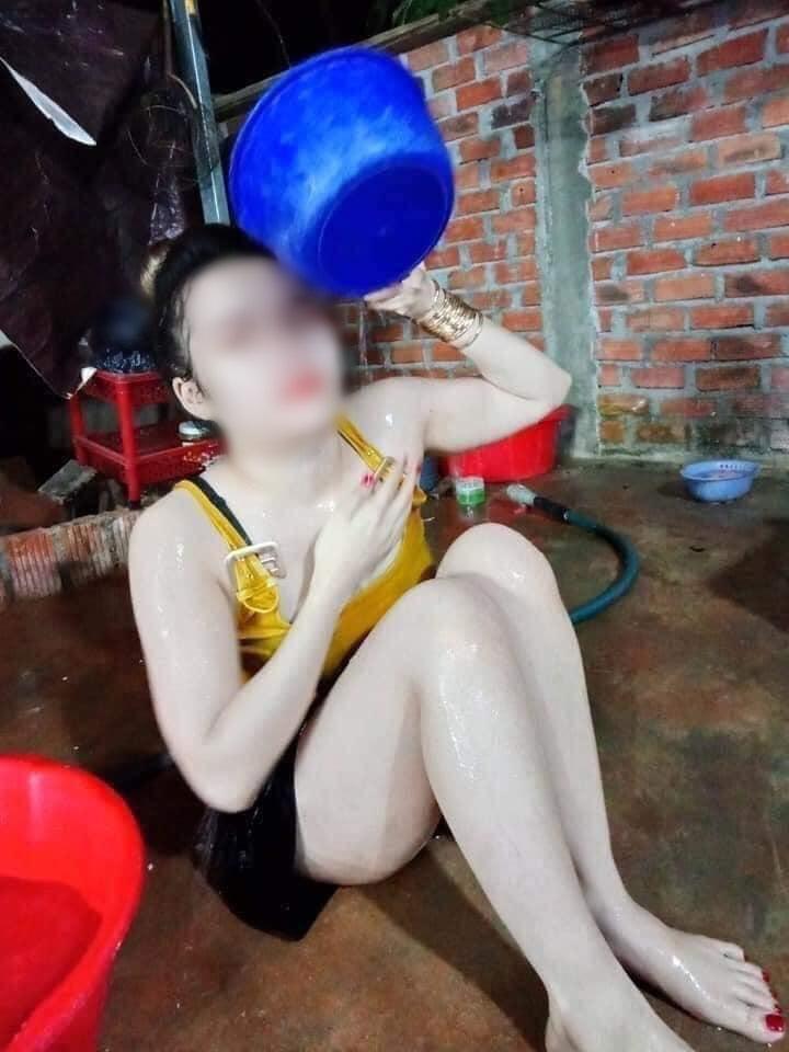 Sởn da gà với những cánh tay Bạch ma nữ nhờ kem trộn-2