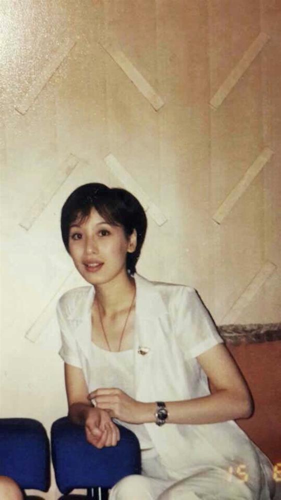 Gái xinh khoe mẹ hồi trẻ đẹp như minh tinh, dân mạng nức nở: Cả nhà có gen mỹ nhân thích quá nhỉ?-3