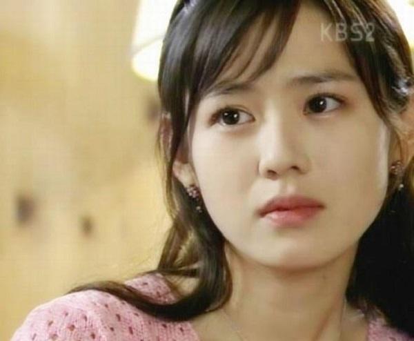 3 mỹ nhân không thèm trang điểm khi quay phim vì quá đẹp-6