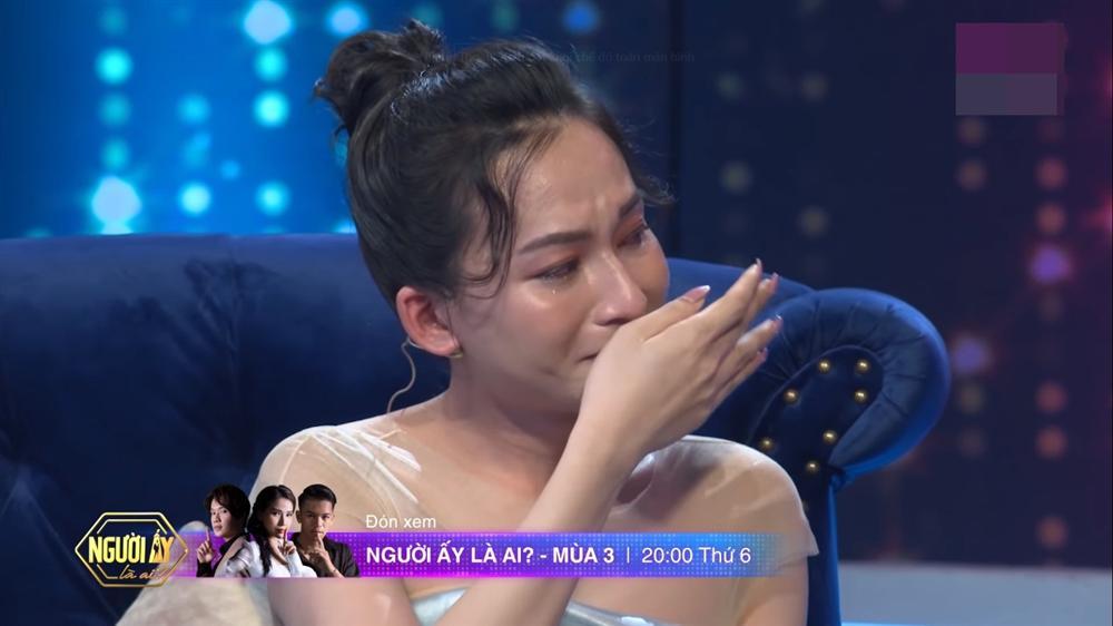 Nữ chính Người Ấy Là Ai chuyển giới, từng ngồi khóc trước cửa nhà Hương Giang-4