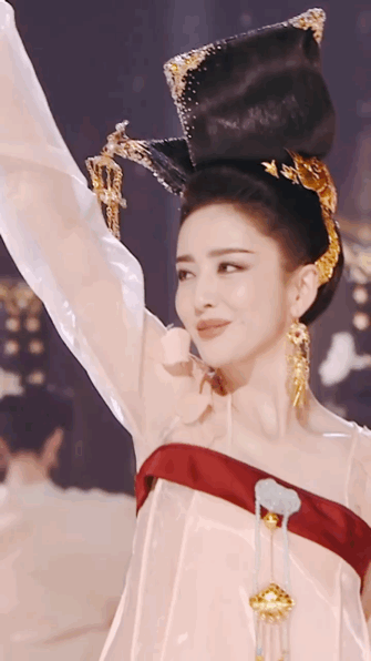 Vì sao Địch Lệ Nhiệt Ba không thể xưng danh Đệ nhất mỹ nhân Tân Cương?-2