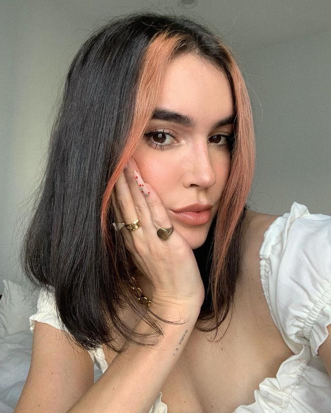 Jennie và nhiều sao không ngại nhuộm tóc nửa vời lạ mắt-3