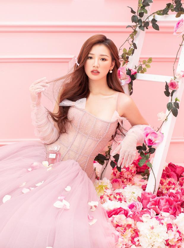 Gương mặt 10X Amee và những con số ấn tượng sau 1 năm debut-2