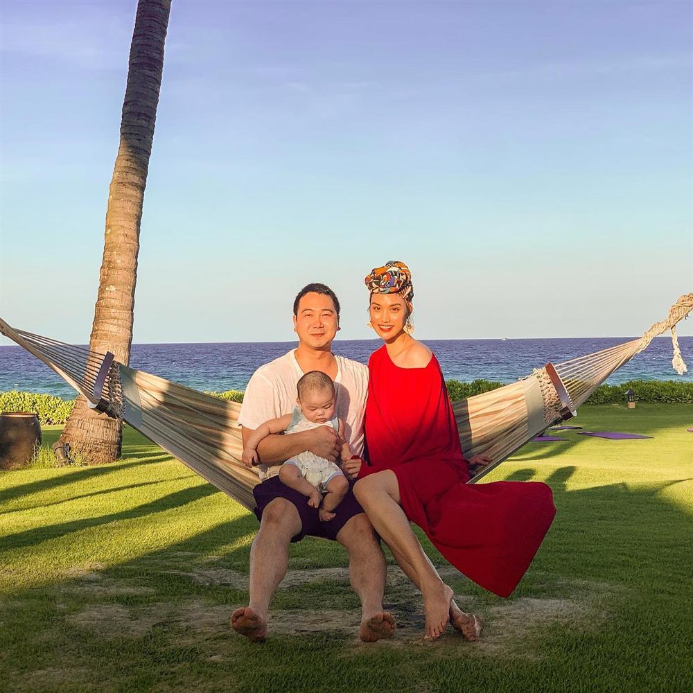 Quý tử chưa kịp lớn, Lan Khuê đã thông báo thuê 10 vú em cho con dâu tương lai-1