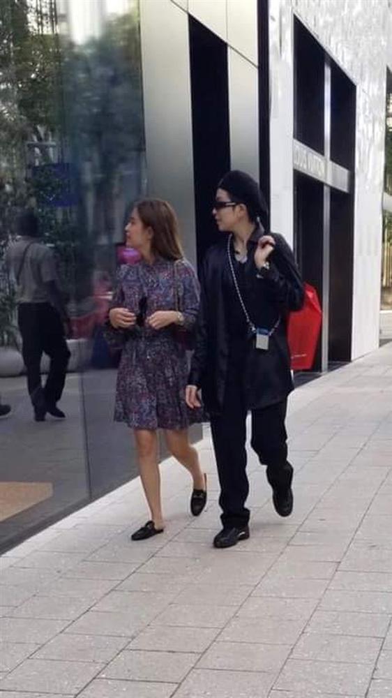 Hoàng Thùy Linh - Gil Lê thoải mái bên nhau không màng tin đồn yêu đồng tính-9