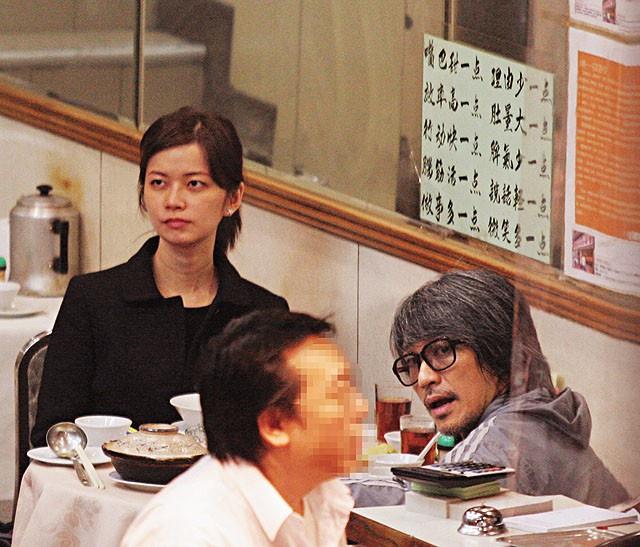 Châu Tinh Trì nợ nần và bị tình cũ đòi tiền-2