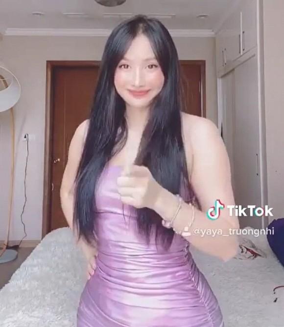 Yaya Trương Nhi kém duyên vì váy bó chịt hằn rõ vùng nhạy cảm-3