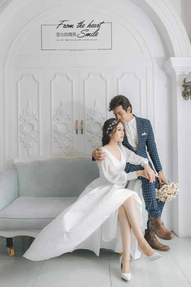 Chuyện tình của chàng diễn viên và fan nữ từ năm 17 tuổi-3