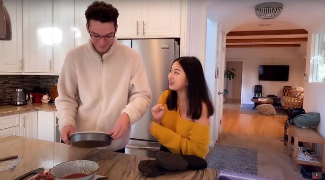 Con gái xinh đẹp và bạn trai Tây cao 1m92 chiếm spotlight trong vlog của MC Nguyễn Cao Kỳ Duyên-4