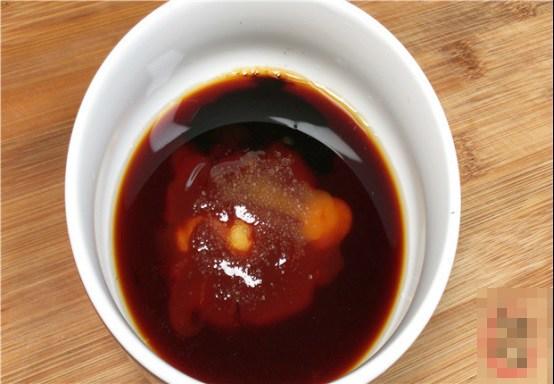 Thả nửa con gà vào nồi cơm điện, không thêm dầu hay nước cũng thành món ngon cực phẩm-2