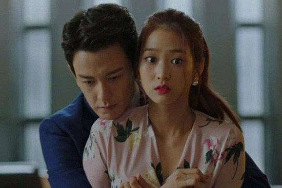 Hí hửng lấy được trai giàu, đẹp, ngày đón dâu tôi thét lạc giọng khi nhìn mặt chú rể