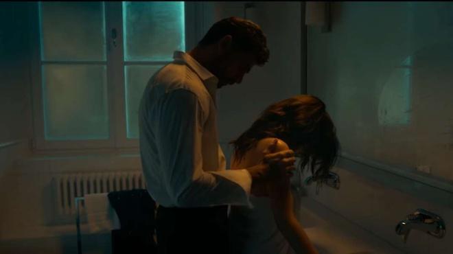 Phiên bản lỗi của ‘50 sắc thái’ có thêm hai phần hậu truyện-2