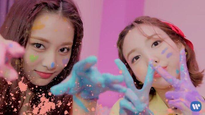 Nhận cúp mỏi tay tại Hàn, TWICE vẫn băng băng phát hành sản phẩm mới siêu hot ở Nhật-10