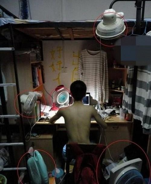 Chàng sinh viên rich kid chơi lớn, dùng flycam có giá cả chục triệu làm quạt giải nhiệt mùa hè-2