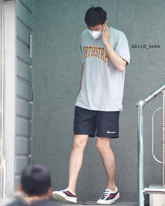 Đẳng cấp visual của Lee Min Ho, fans thốt: Anh quấn giẻ rách vẫn đẹp trai-7