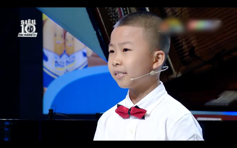 Thí sinh 5 tuổi bịt mắt chơi piano vi diệu đến nỗi Trấn Thành - Hari Won xin nhận làm con-3