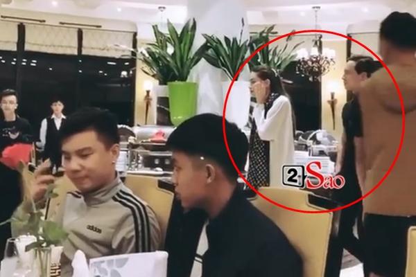 Huyền Lizzie đi đám cưới Phanh Lee bỗng dưng thành sinh đôi với Ninh Dương Lan Ngọc-8