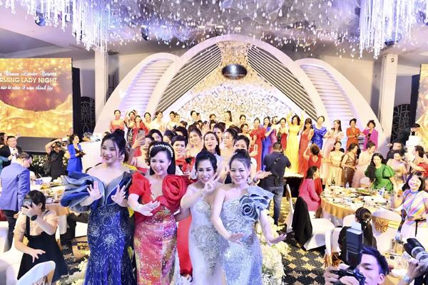 10 Bông sen vàng Happy Women vinh danh trong đêm tiệc Charming Lady Night-1