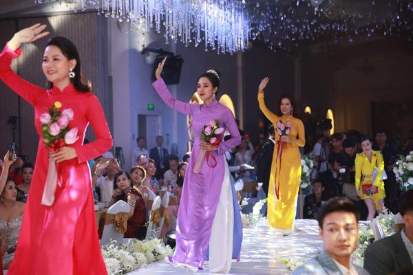 10 Bông sen vàng Happy Women vinh danh trong đêm tiệc Charming Lady Night-3