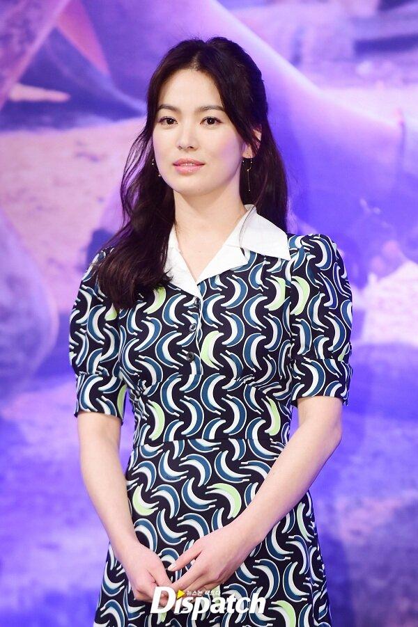 Bảo quốc nhan sắc nhưng không ít lần Song Hye Kyo bị chê vừa già vừa xấu trên thảm đỏ quốc tế-8