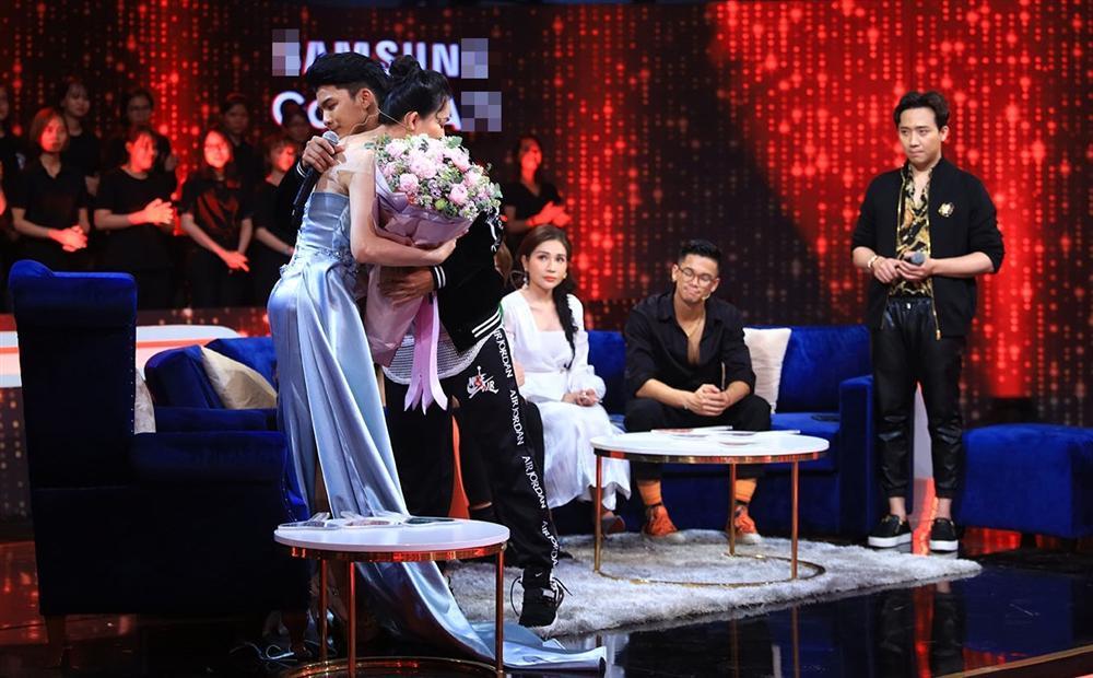 Nữ chính chuyển giới Người Ấy Là Ai sai nước cờ, chàng trai được chọn khóc nức nở-5